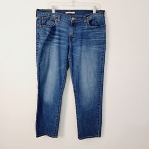 Levi's Medium Wash Relaxed Fit‎ Boyfriend Jeans